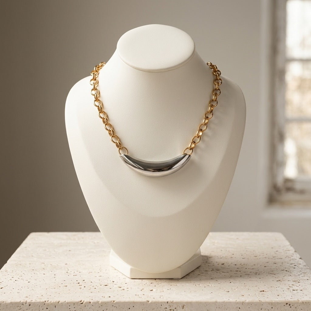 Moon Glow Necklace