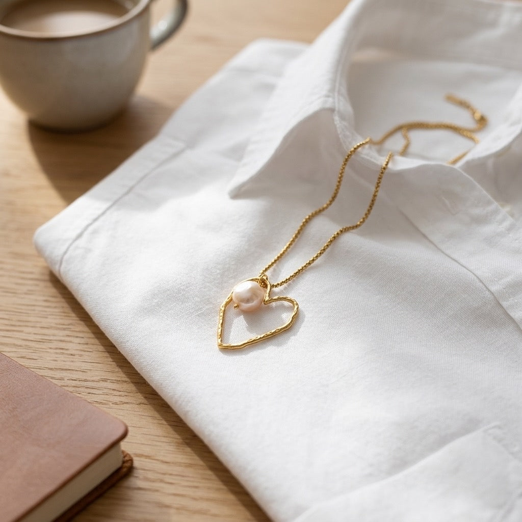 Heart Glow Necklace