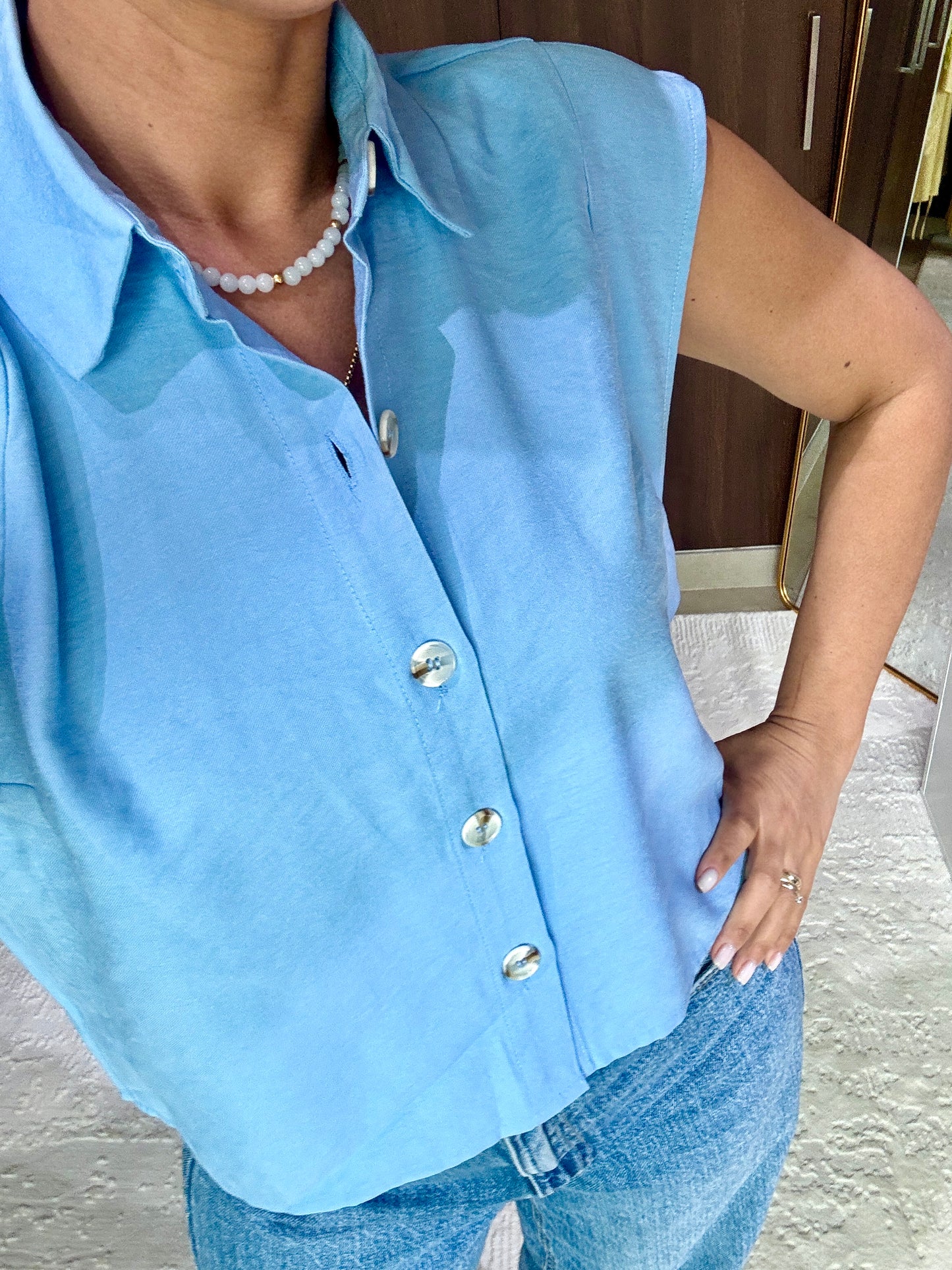 Mara  Sleeveless  Shirt