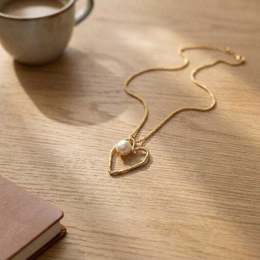 Heart Glow Necklace