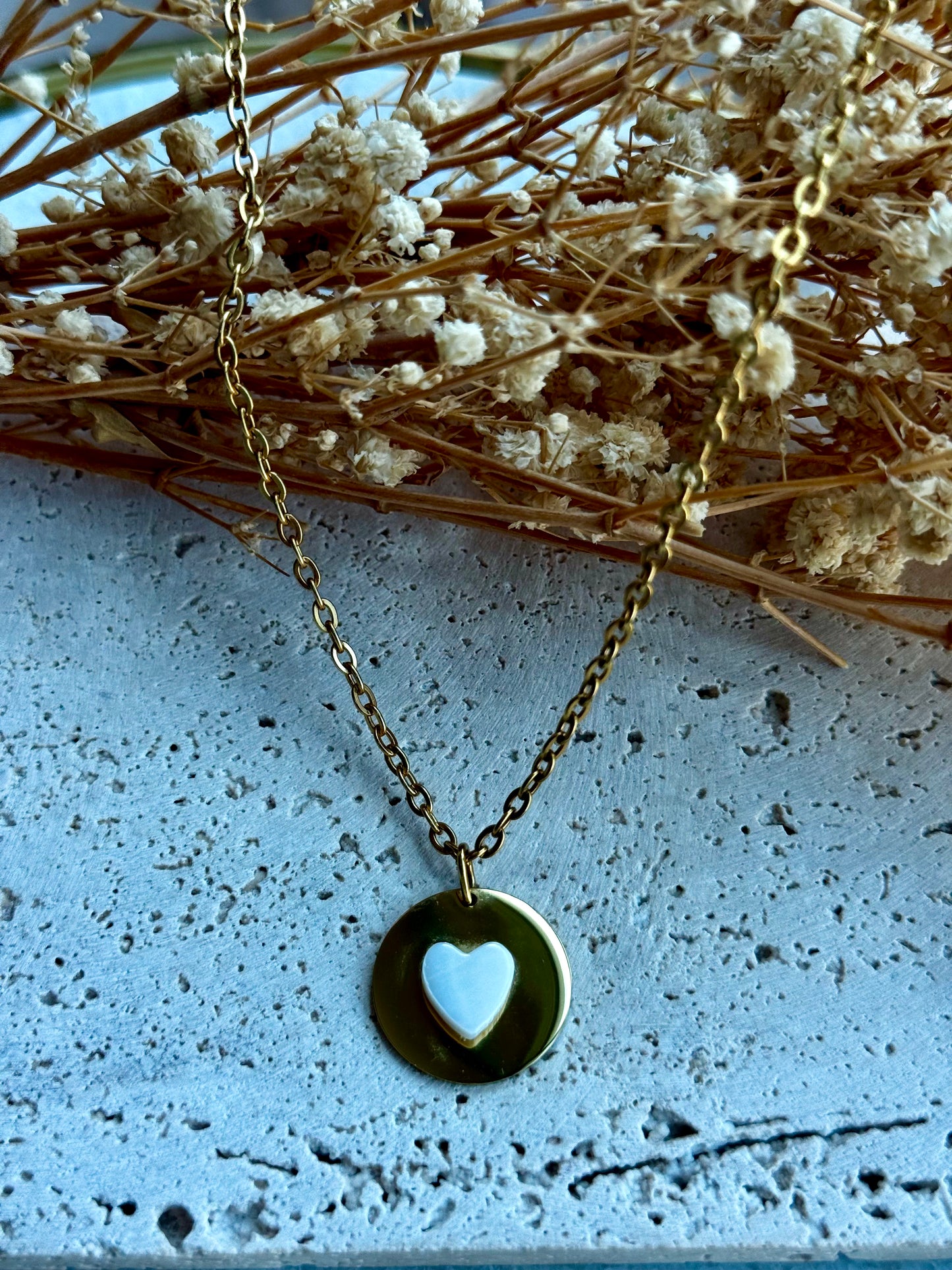 White Heart Glow  Necklace