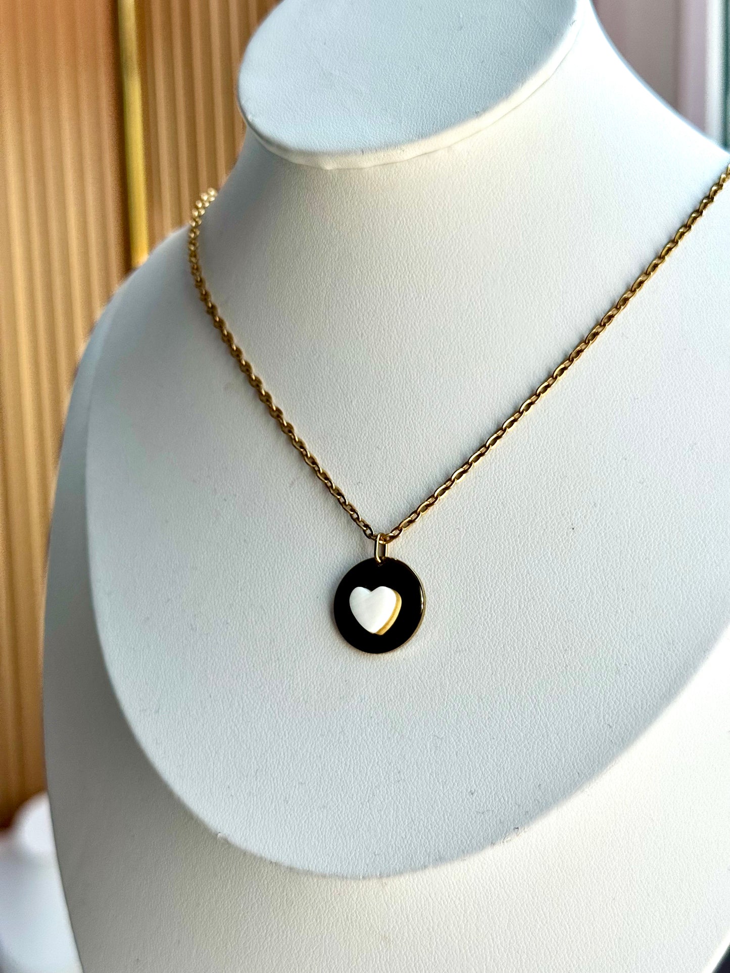 White Heart Glow  Necklace
