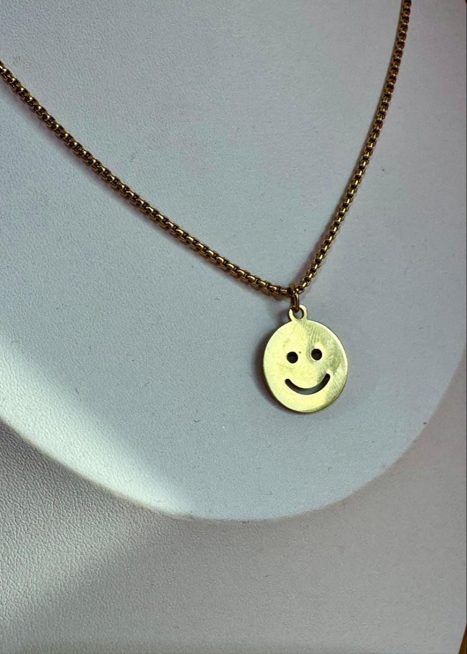 Smile Necklace